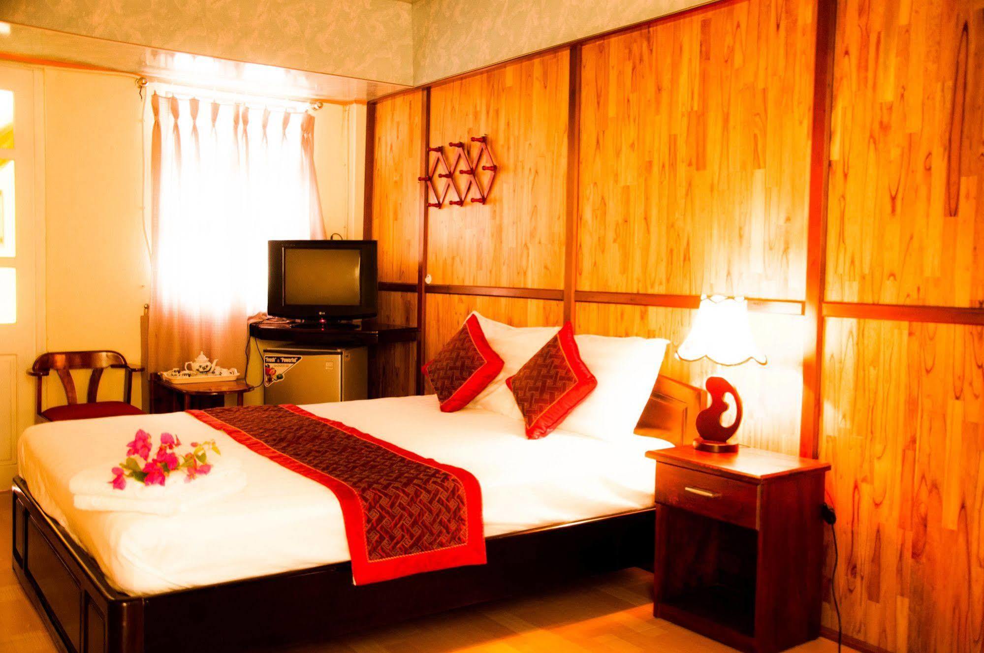 Memories Homestay Hội An Buitenkant foto